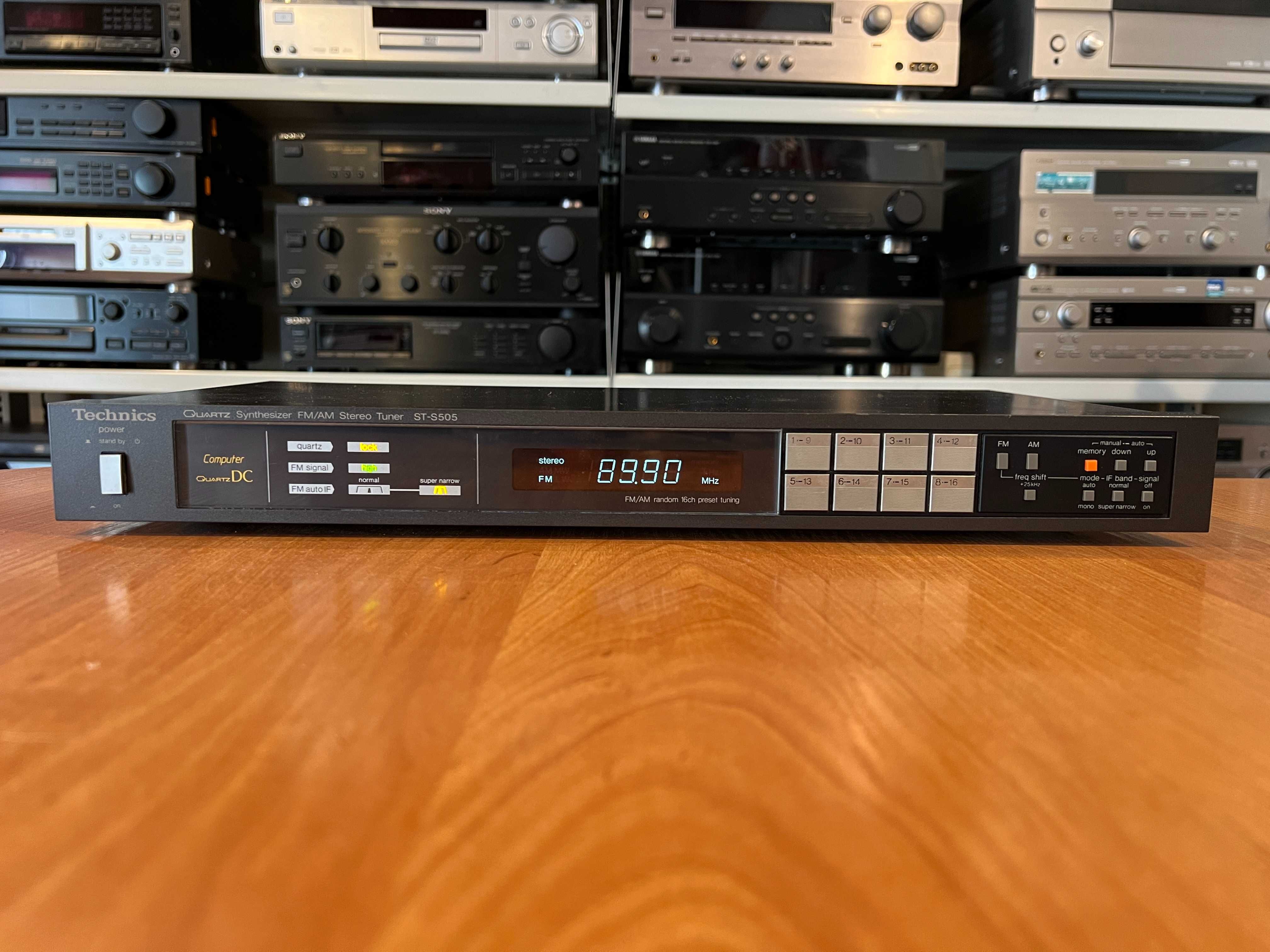 Tuner Technics ST-S505 Stereo Audio Room