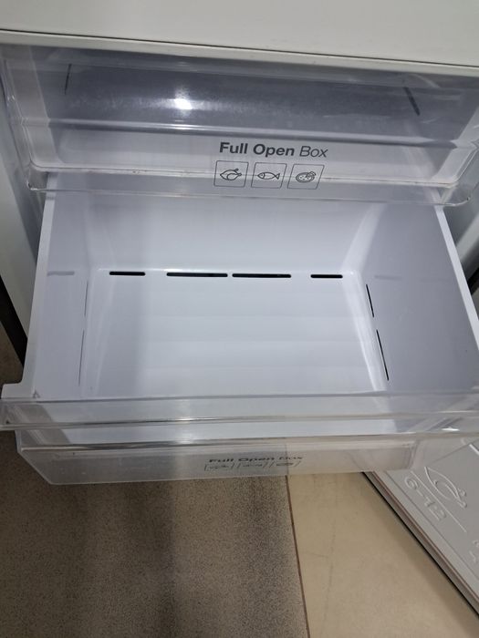 Холодильник Samsung на 310 л висотою 185 см, А+, NoFrost