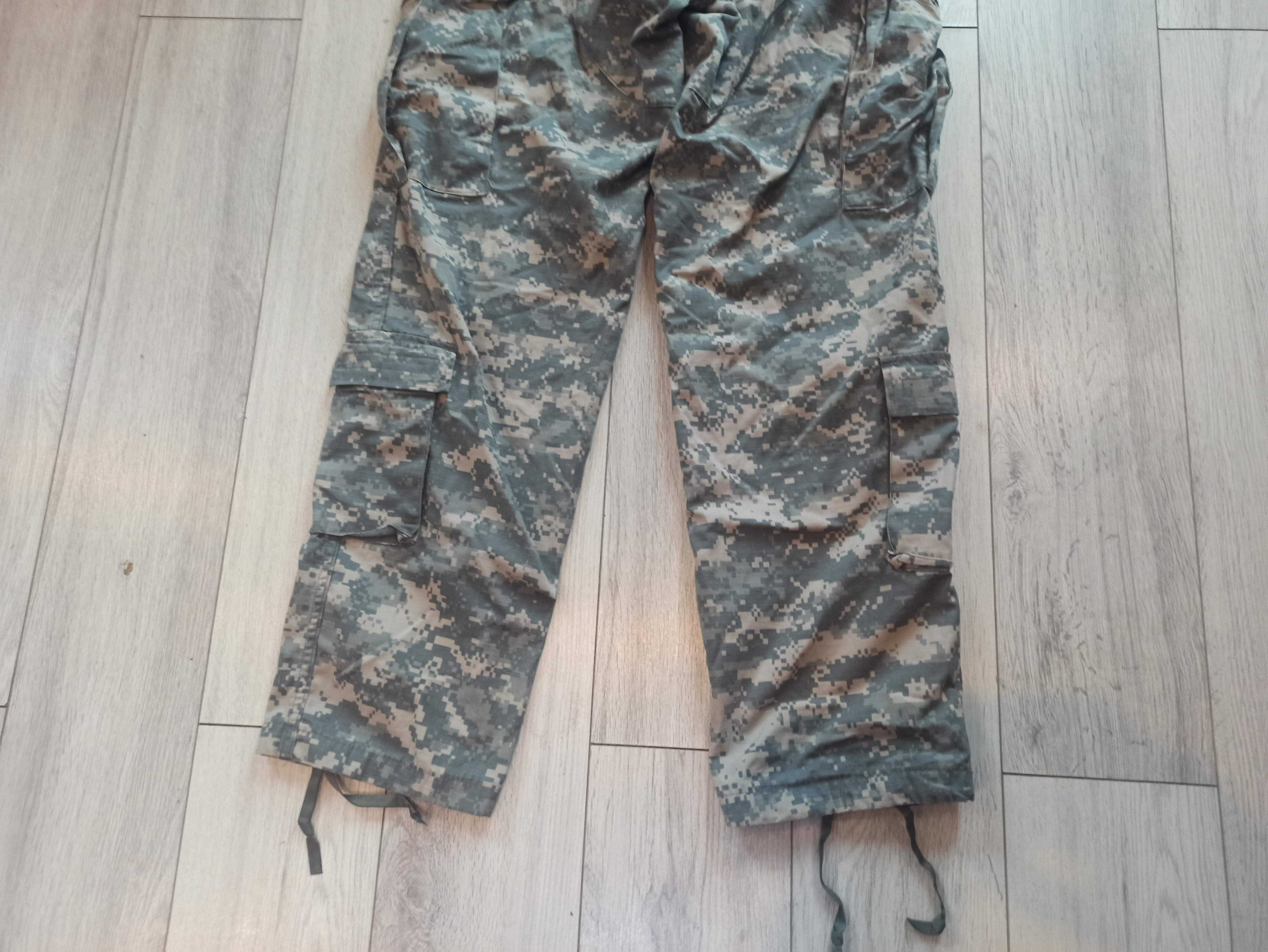 spodnie wojskowe ACU UCP SMALL SHORT SS US ARMY niepalne 65/25/10