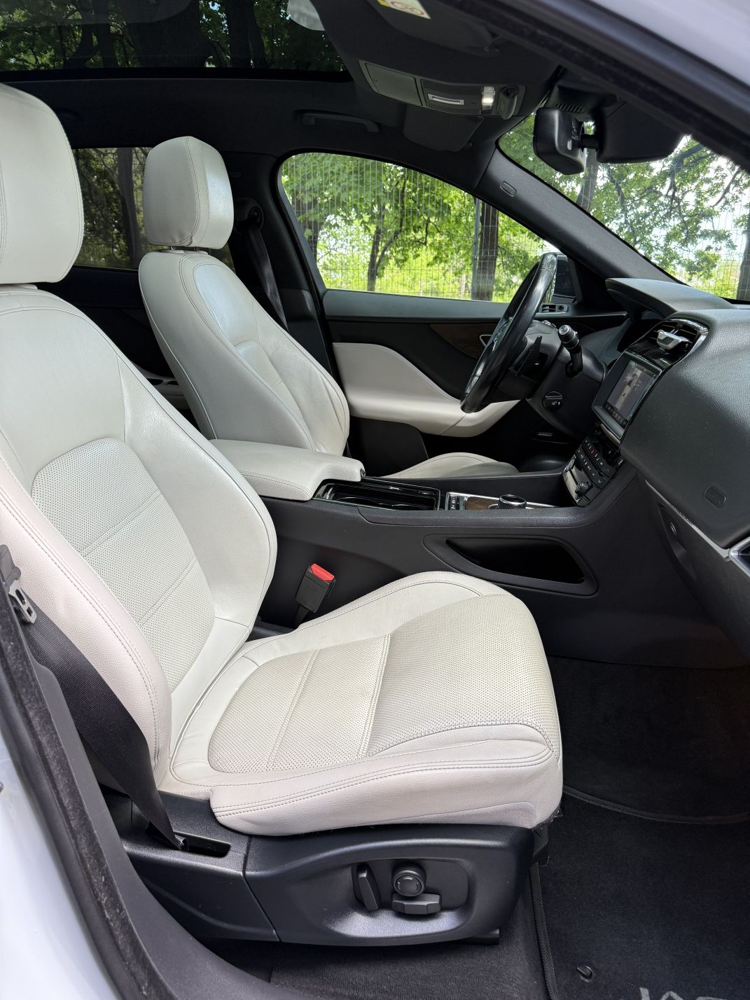 Jaguar F-Pace 2016 2.0d AWD