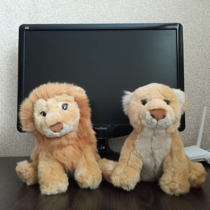 Лев сім'я левів іграшка 2+1