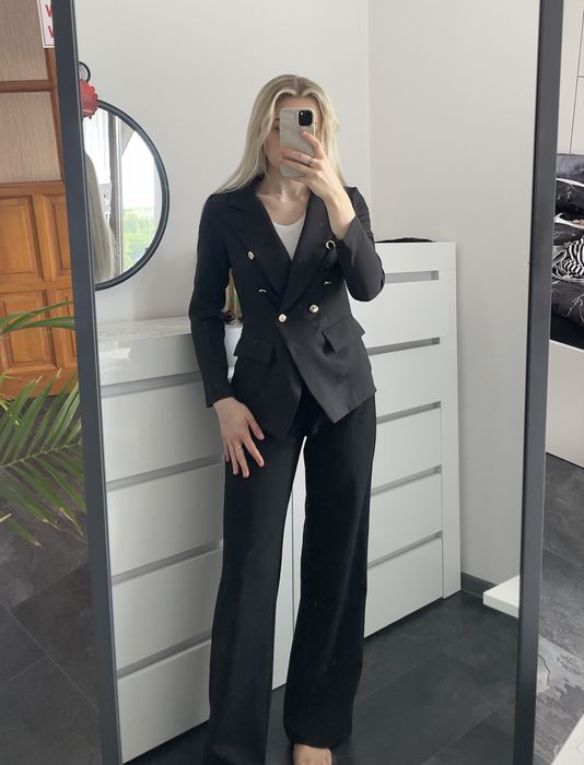 żakiet marynarka ze złotymi guzikami złote guziki długa cienka