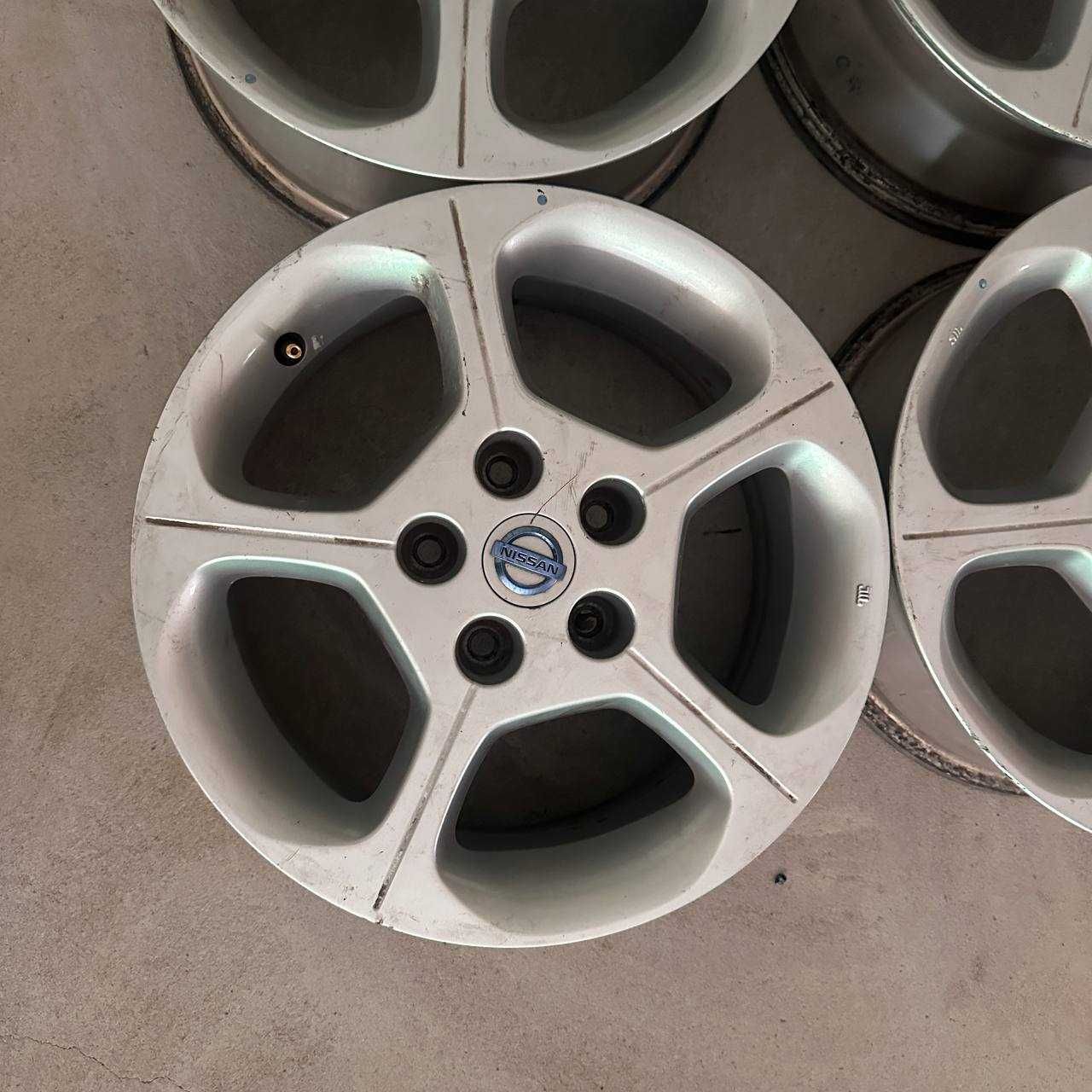 Диски литі /Диски литые R 16 5/ 114,3 Nissan Leaf