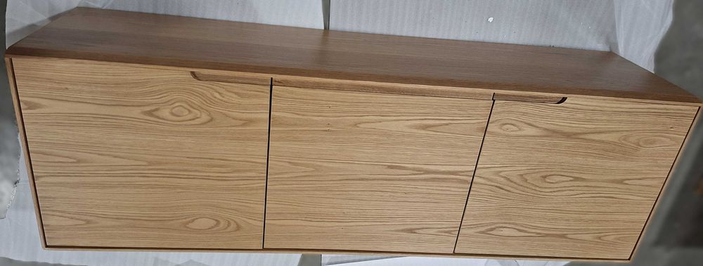 Drewniana komoda