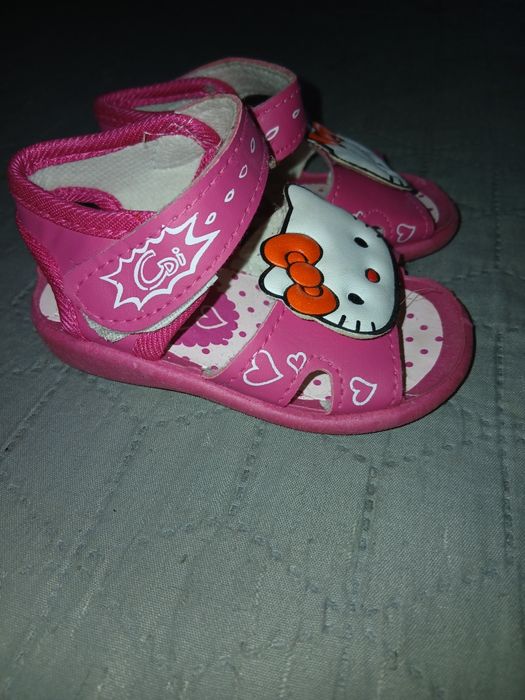 Дитячі босоніжки 15 розміру