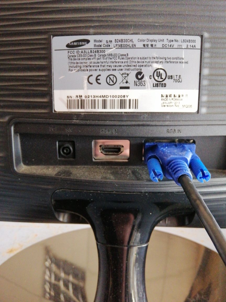Монітори Samsung s24b300hl та  syncmaster p2270 робочі з дефектом