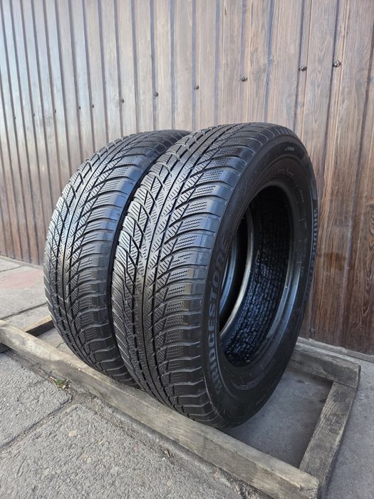 Шини зимові 215/65/r17, Bridgestone Blizzak LM001