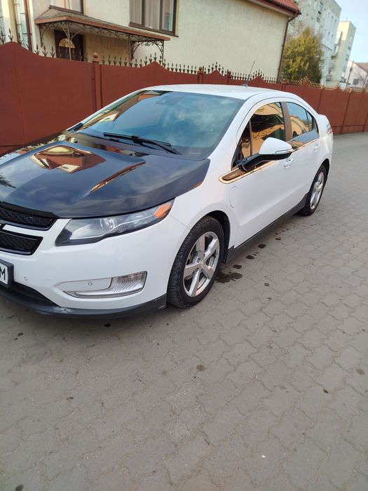 Chevrolet Volt гібрид 1.4