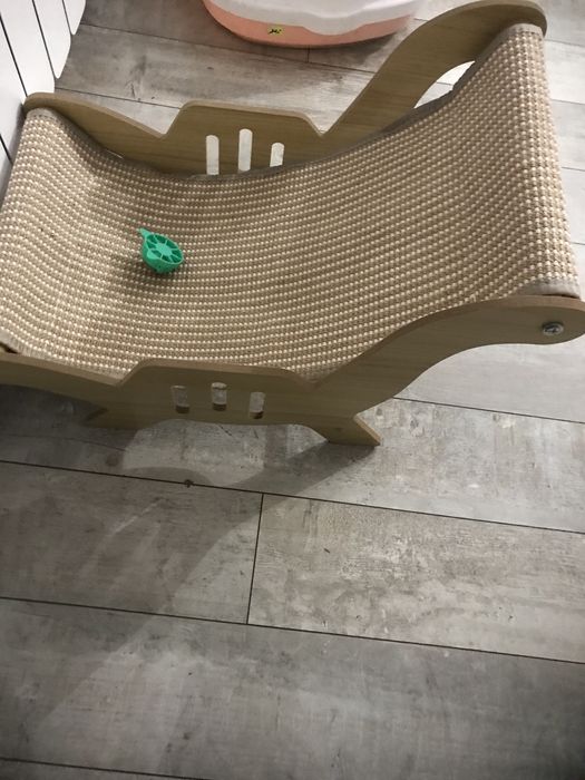 Legowisko/ drapak dla kota