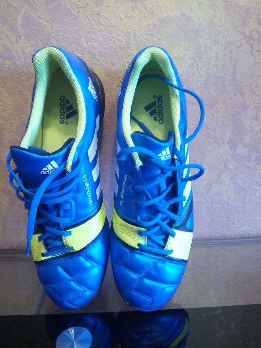 Кроссовки adidas