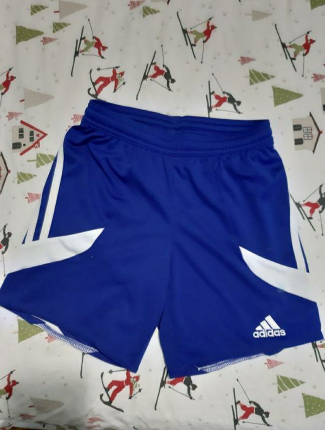 Фирменные шорты для мальчика фирма Adidas