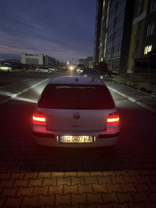 Volkswagen Golf 4 1998 1.4