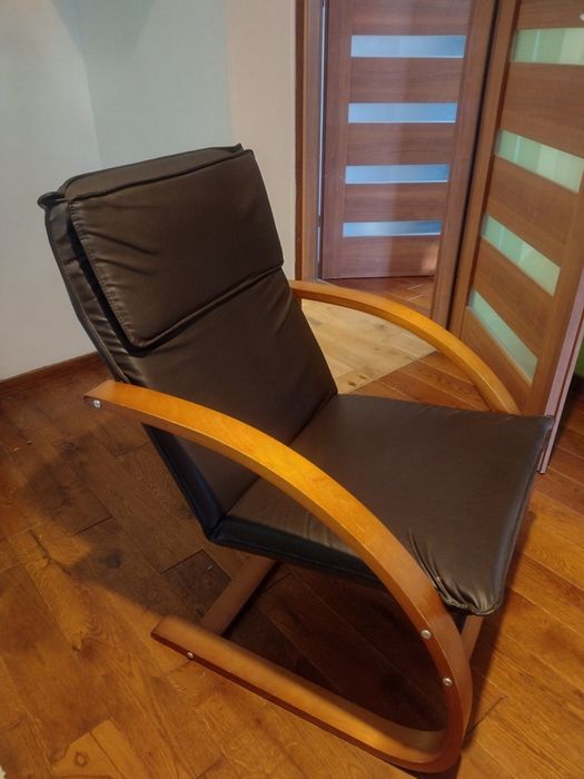 Fotel krzesło z giętego drewna Jysk