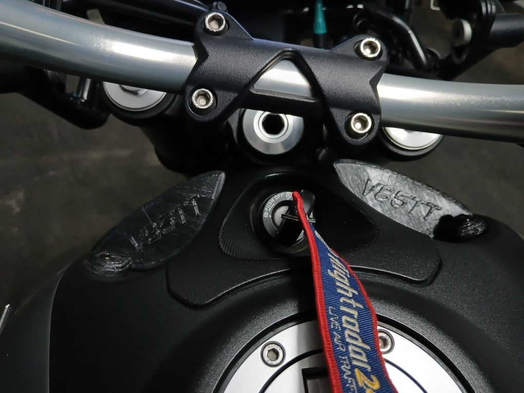 Vendo Moto Guzzi V85TT 2020