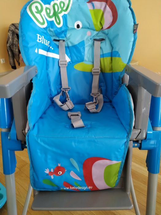 Krzesełko ze stoliczkiem do karmienia Baby design super stan