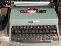 Máquina de escrever Olivetti Lettera