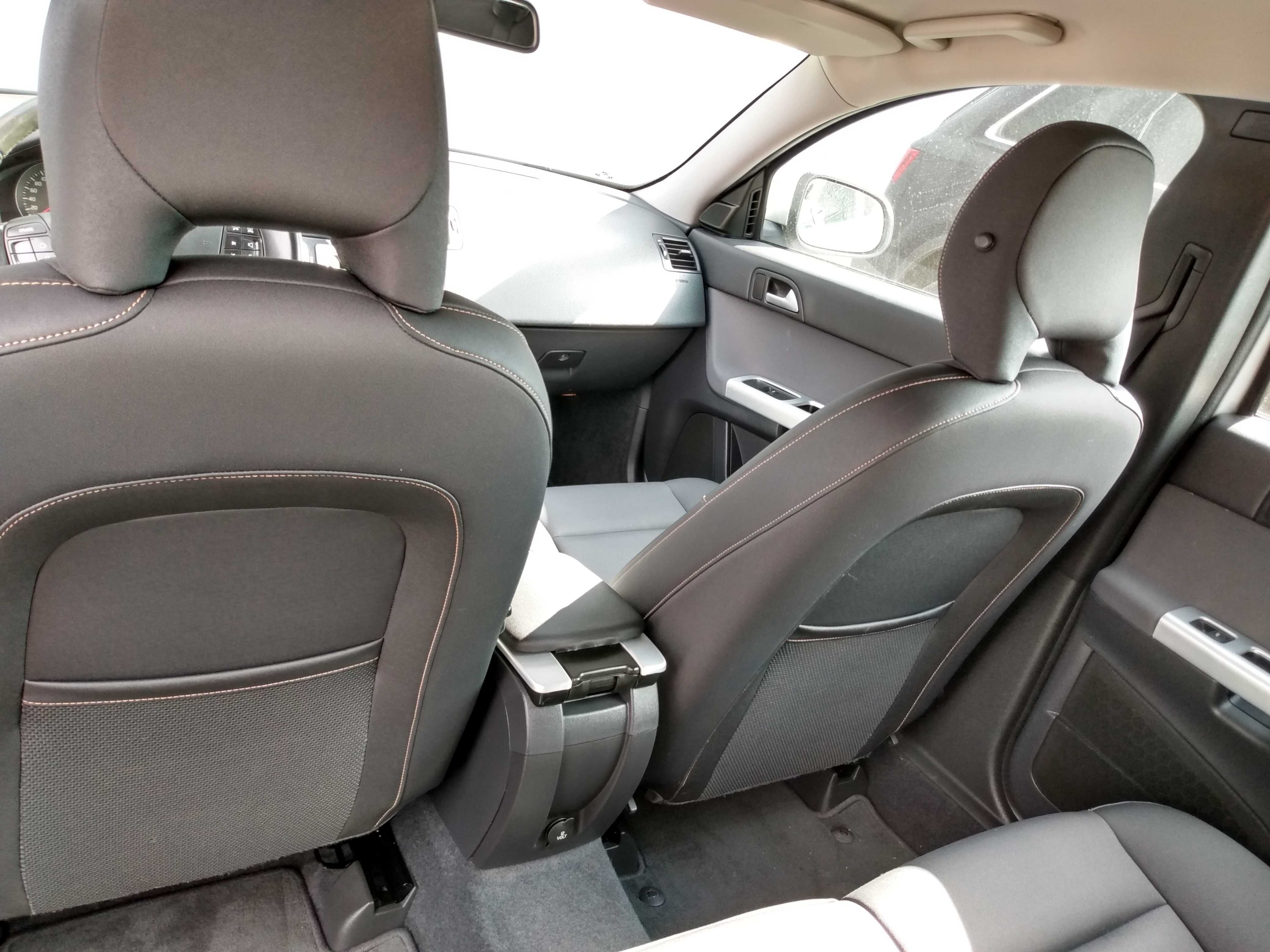 ТЕРМІНОВО Продам, VOLVO V-50 2012 р. 1,6 ДІЗЕЛЬ ,сервісна книга