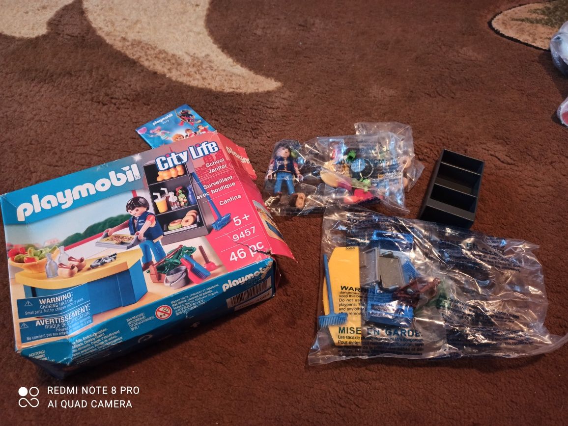 Playmobil Woźny w sklepiku 9457