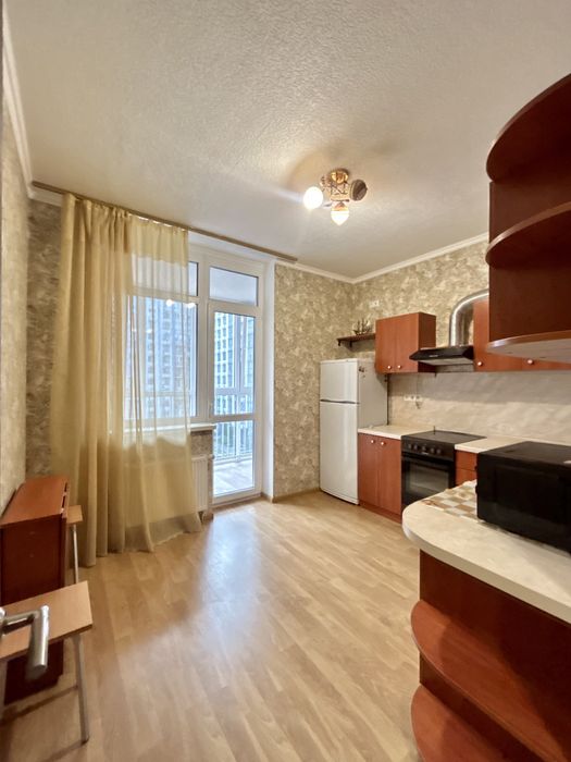 Оренда 1 к вул. Тираспольська  58 метро Сирец