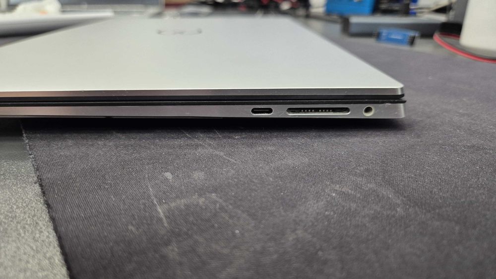 Laptop Dell XPS 15 9510 I7-11800H 32GB 1024SSD RTX 3050Ti