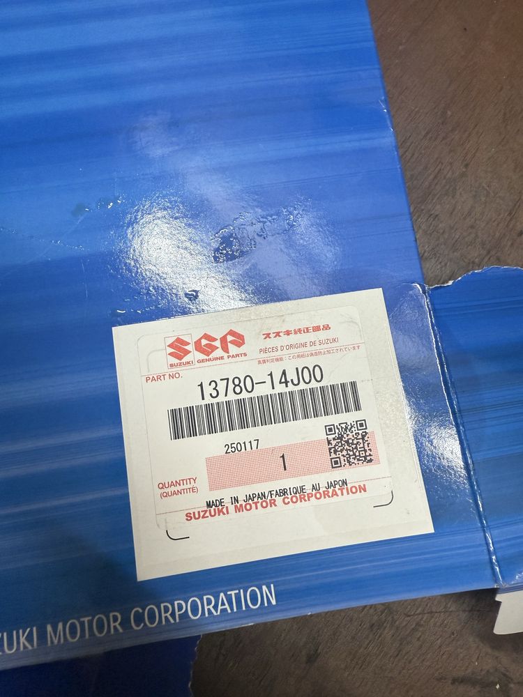 Filtr powietrza OEM Suzuki GSR 600 750 GSXS 750