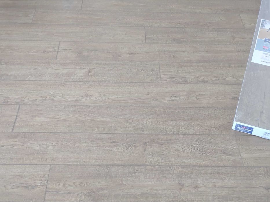 Panel podłogowy Quick Step IM1850 Dąb skrobany brązowy