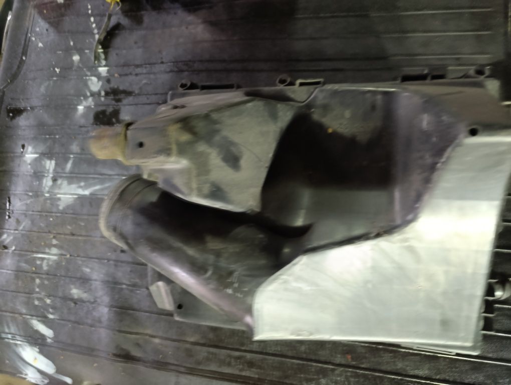Filtr powietrza obudowa opel Vectra c