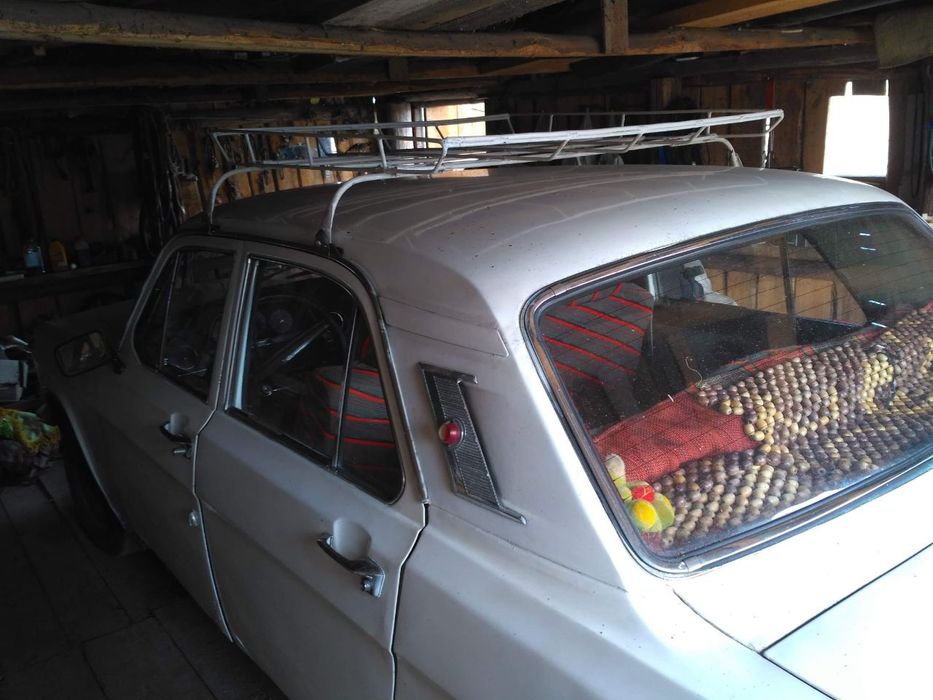 Автомобіль газ 24