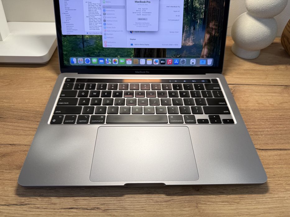 MacBook Pro 13 2020 M1 16Gb 1Tb SSD Space