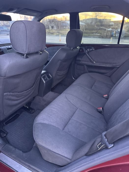 Mercedes-Benz E-Class 2001