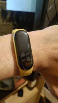 Opaska smartwatch zegarek Xiaomi Mi Band 5