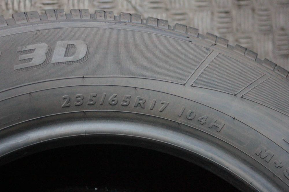1x6,2mm 235/65/17 Dunlop 3D 235/65 R17