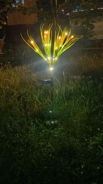 Lampki solarne LED ogrodowe na taras, balkon różne rodzaje