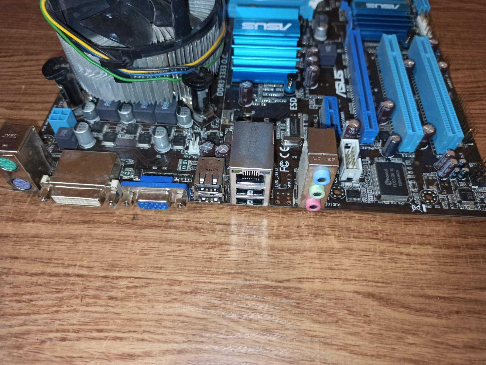 Материнська плата Asus P5G41T-M LE