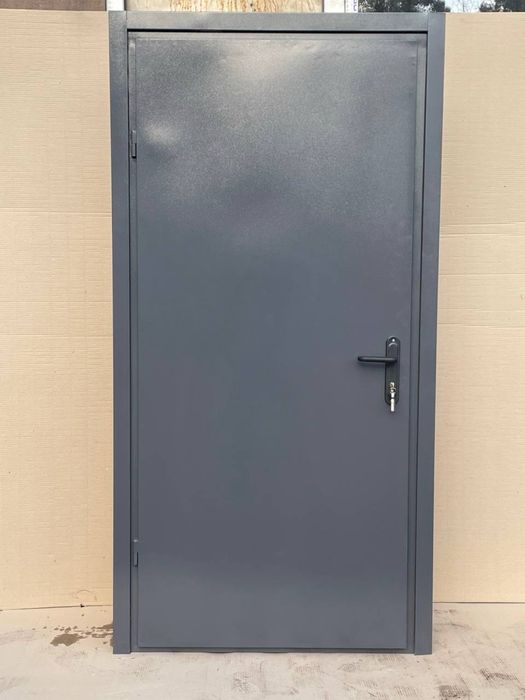 Вхідні двері, двері сталеві з МДФ, двері в підʼїзд гараж Розпродаж