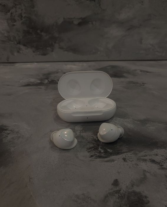 Бездротові навушники Samsung Galaxy Buds+ / Bluetooth 5.0