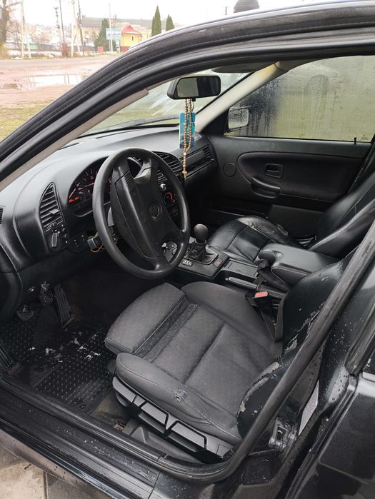 Продам BMW 1.8 газ/бензин