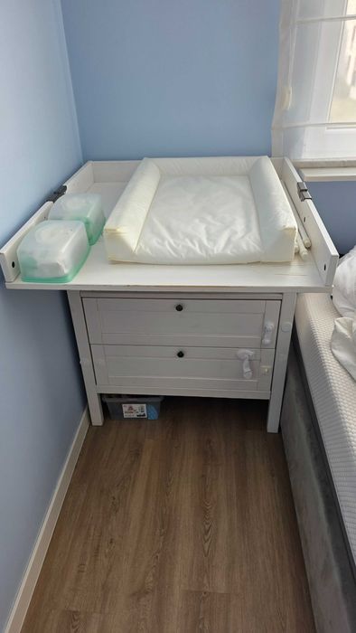 SUNDVIK
Komoda z przewijakiem, biały