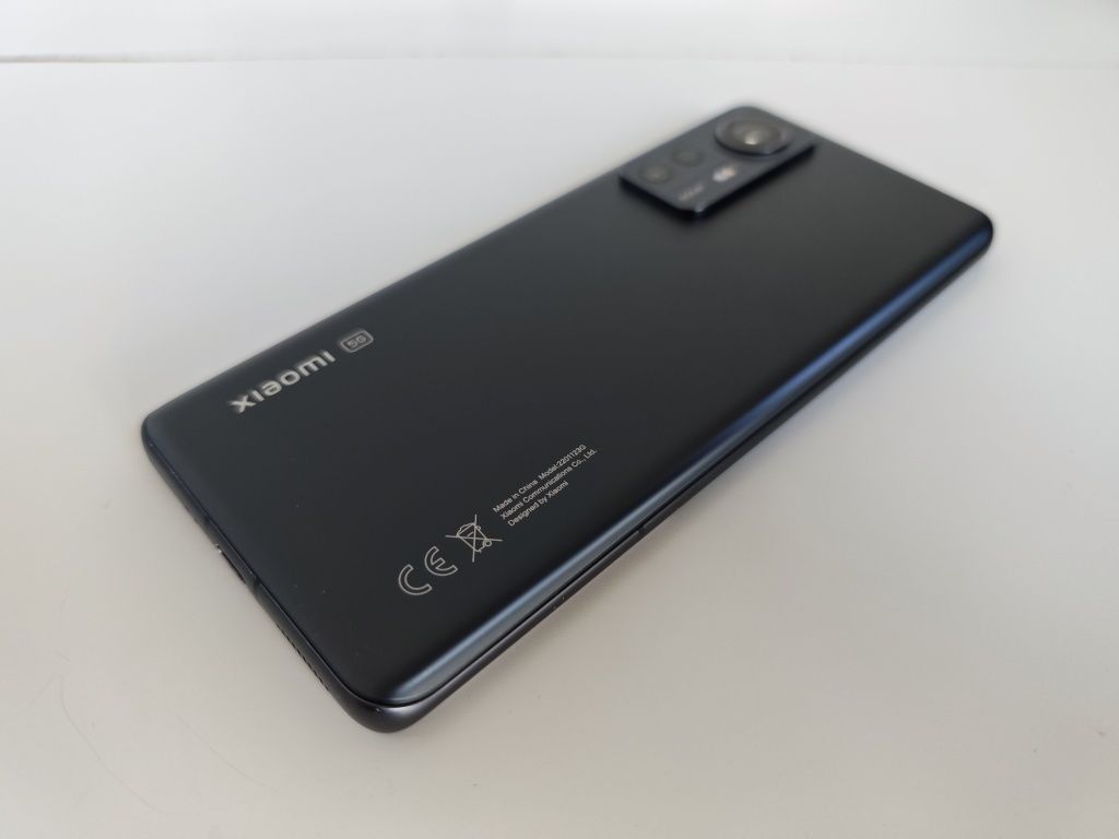 Smartphone, smartfon Xiaomi 12 - szary, 8GB/256GB, nowa bateria