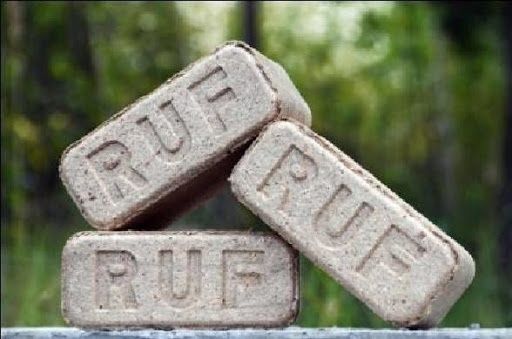 Брикети RUF та Pini Kay для опалення приміщення