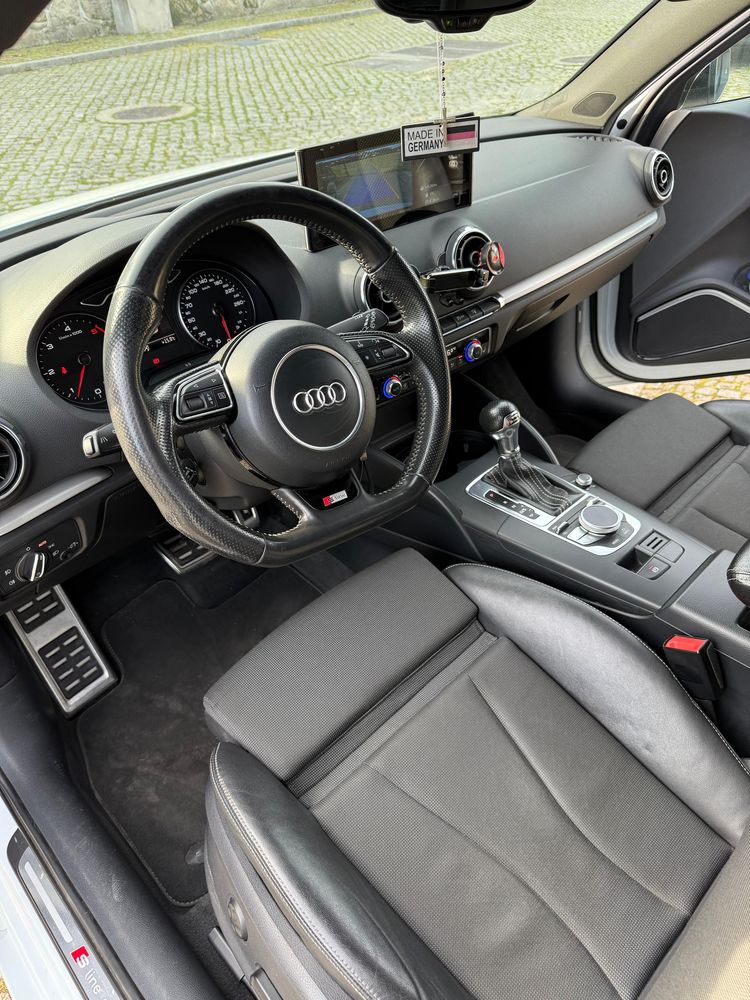 Audi a3 8v sline full extras 2.0 tdi automatico