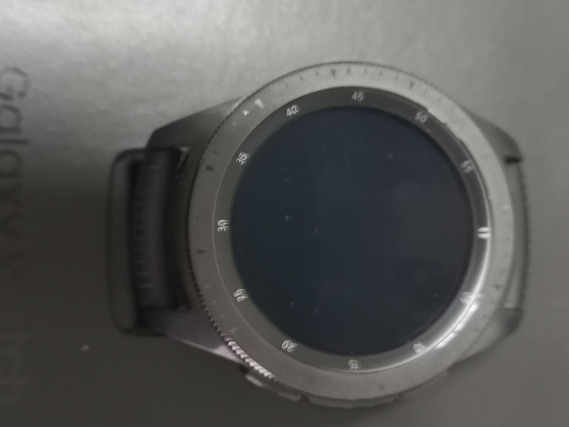 Galaxy Watch 46 Silver e 42 Black