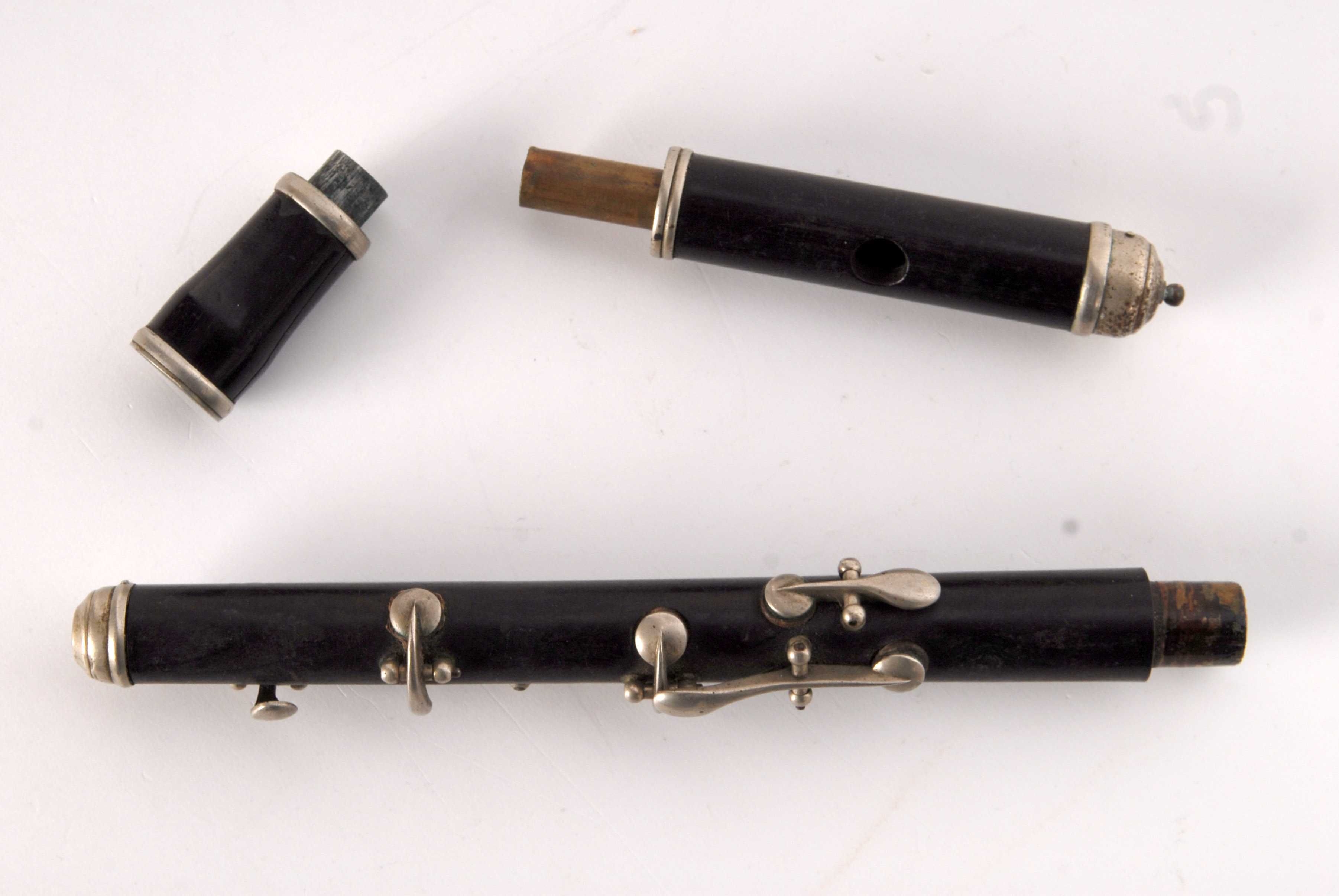 flet Piccolo XIX wiek - 1886 r. 6-klawiszowy, 3 sekcje do renowacji