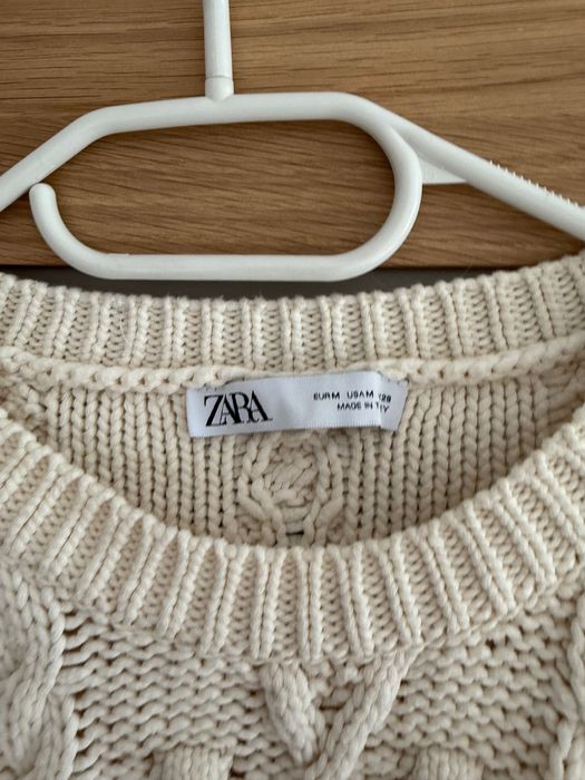 Sweter Zara warkocze
