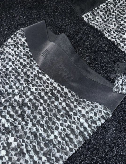 Conjunto Desportivo NIKE pro