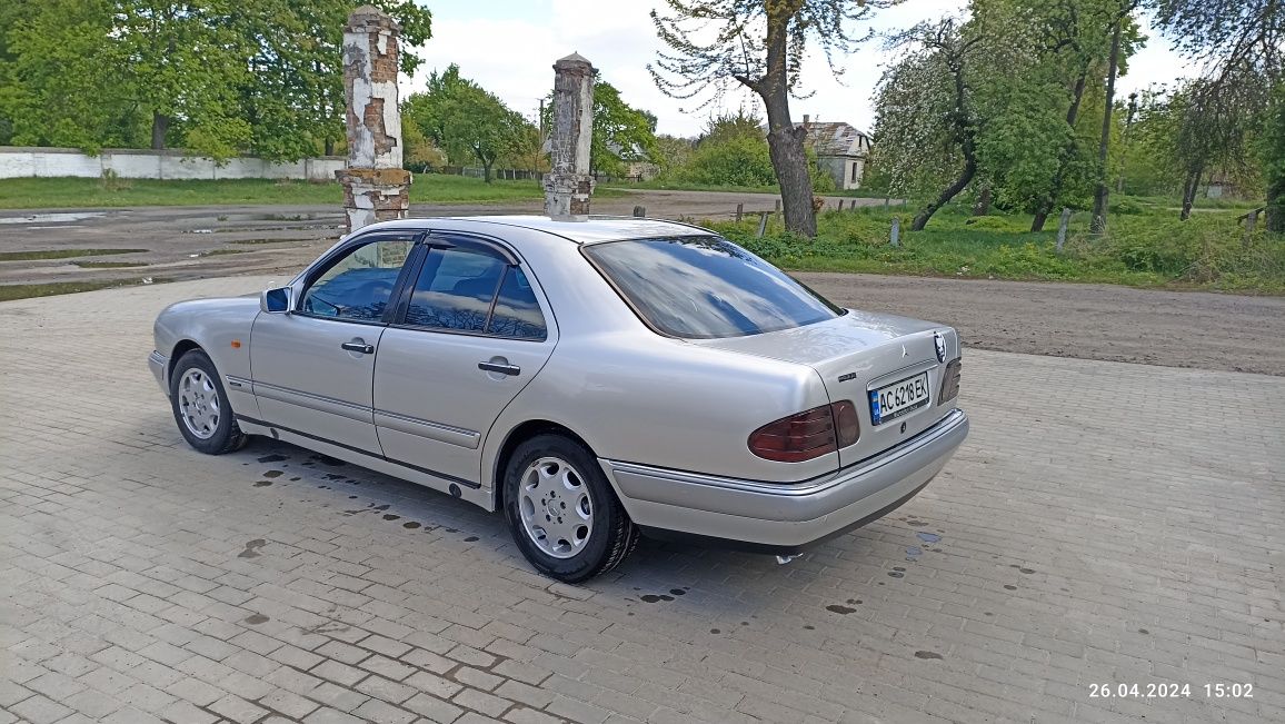 Продам Мерседес Е220cdi.