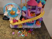 Polly pocket zestaw do zabawy.