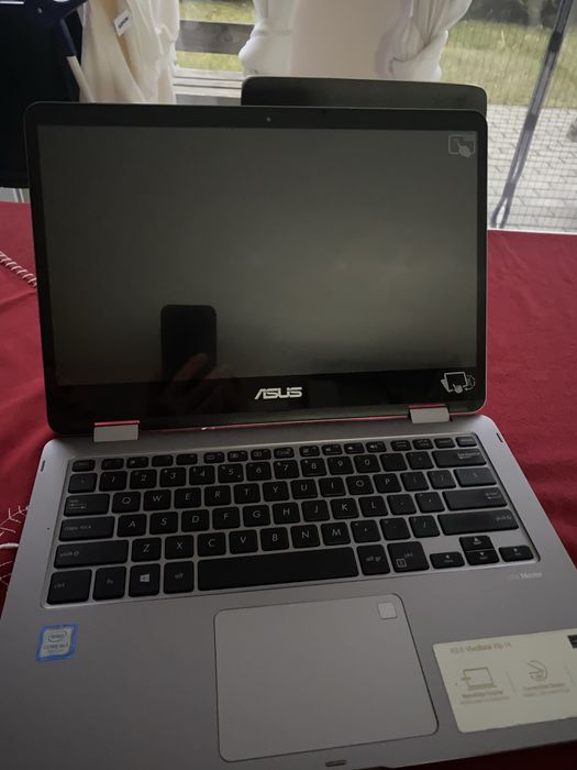 Asus VivoBook Flip14