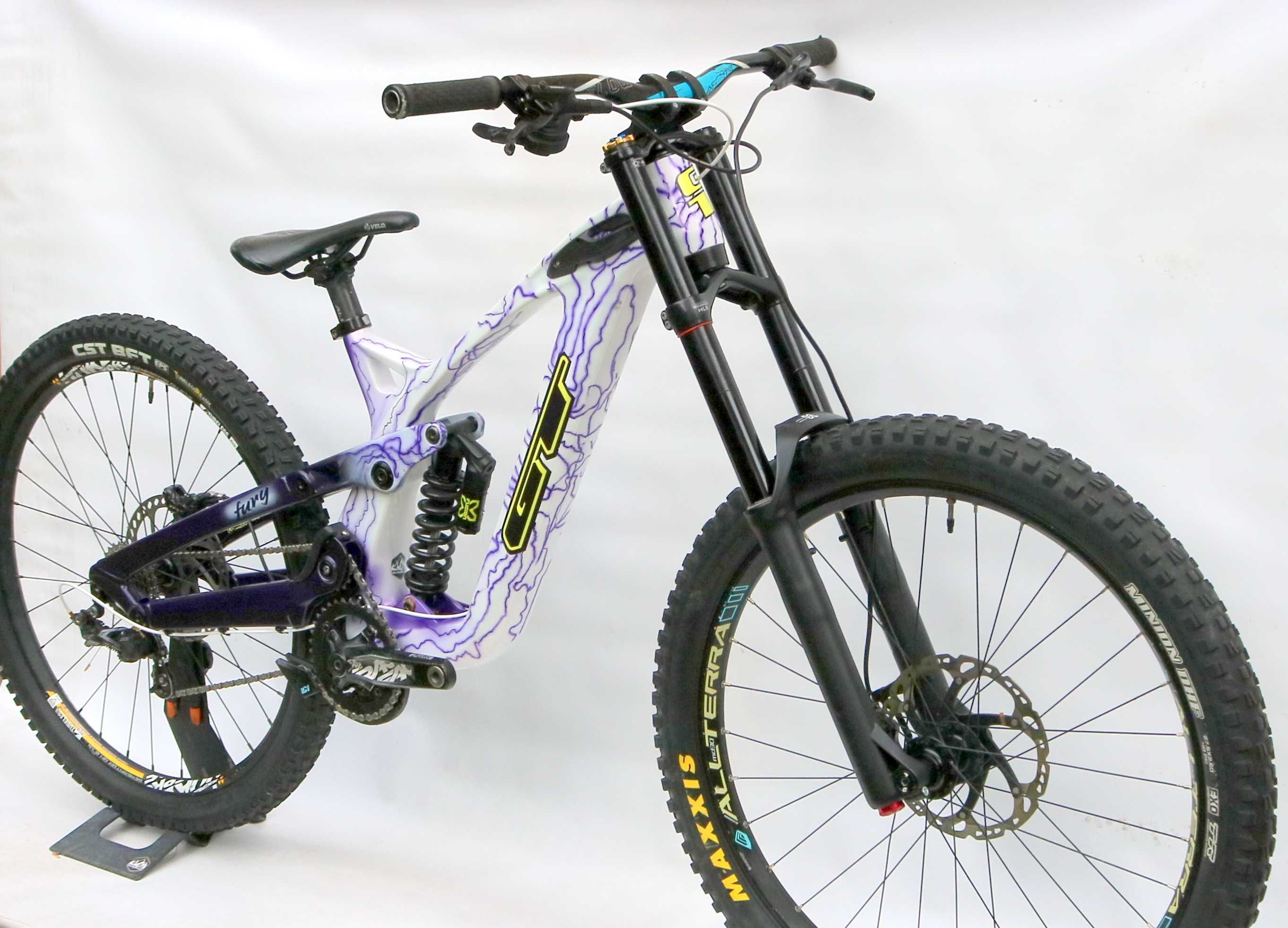 Rower zjazdowy DH GT FURY EXPERT CARBON 27,5, ZEE, X FUSION 2019r.