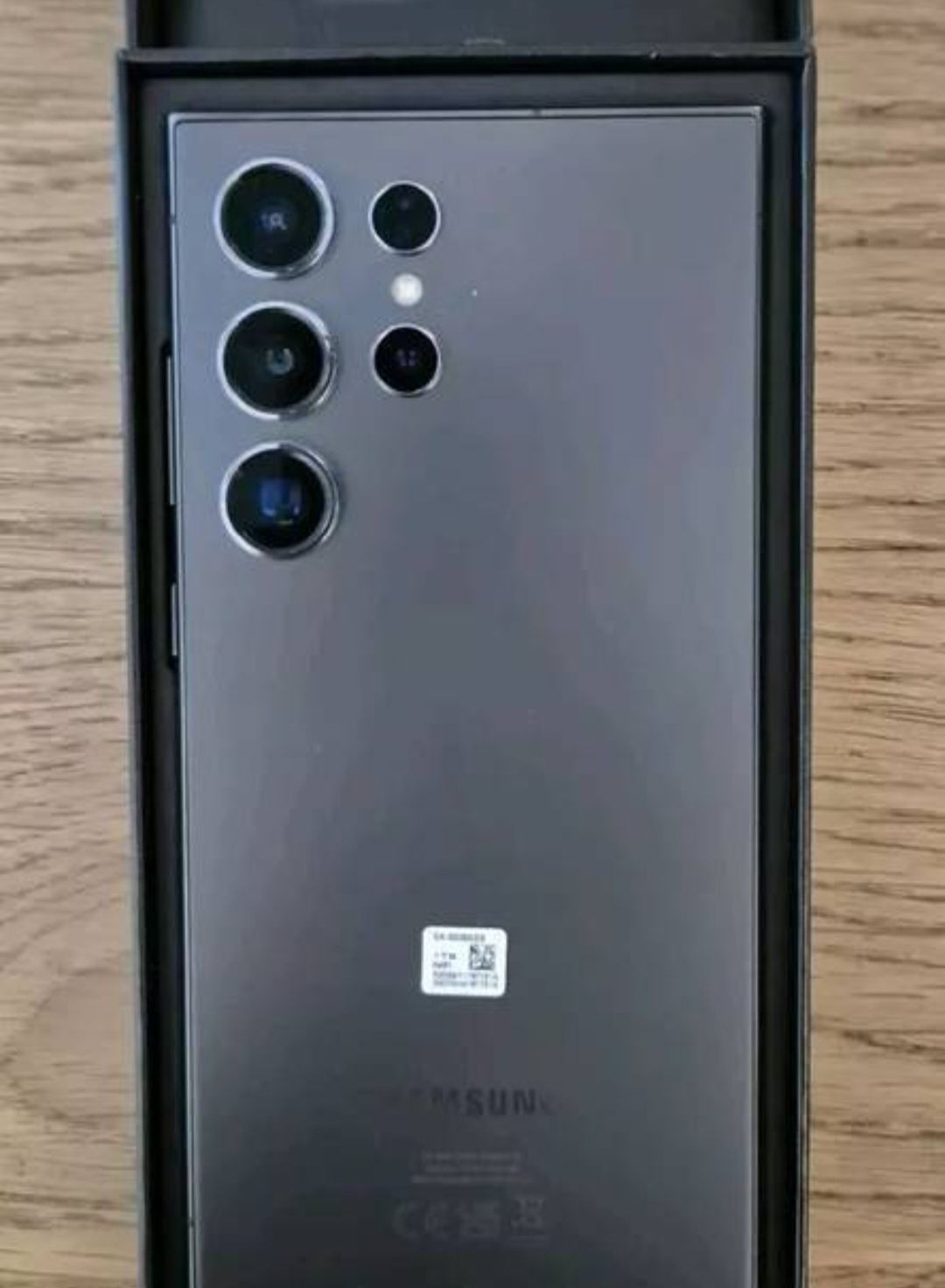Samsung S24 ultra jak nowy bdb stanie gratisy